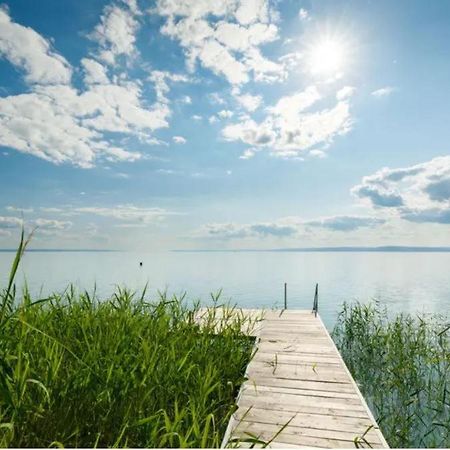 Green Lake House - Private Beach At Balaton Balatonakarattya Exterior photo