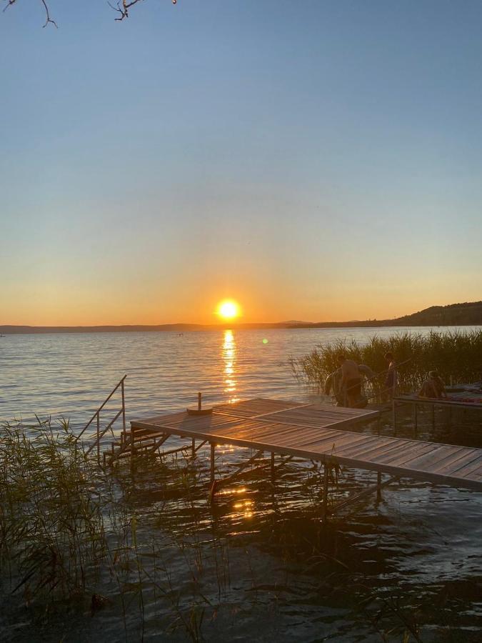 Green Lake House - Private Beach At Balaton Balatonakarattya Exterior photo